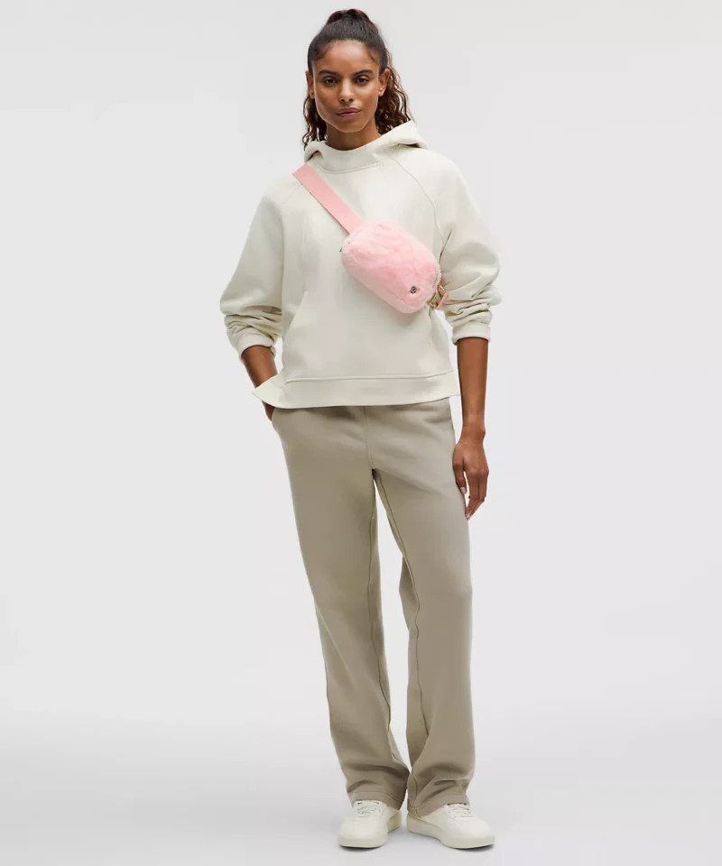 Everywhere Belt Bag
Plush Fleece - Image 4