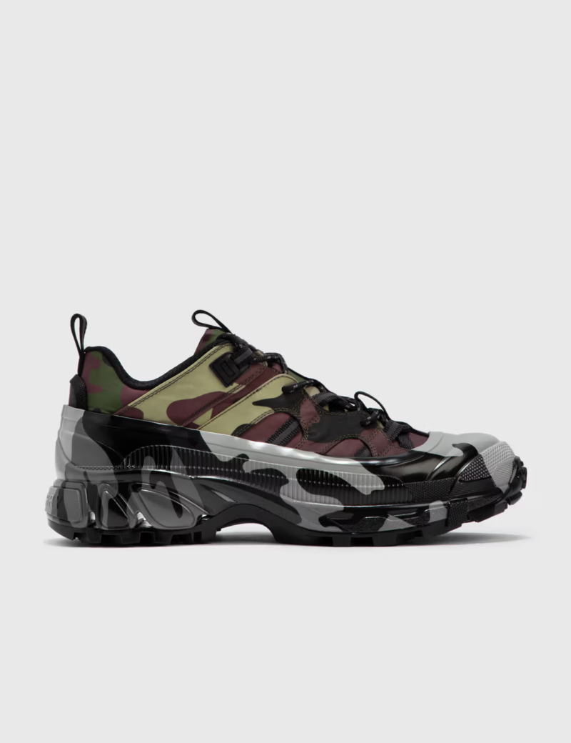Arthur M Srtory Sneakers Signature Print