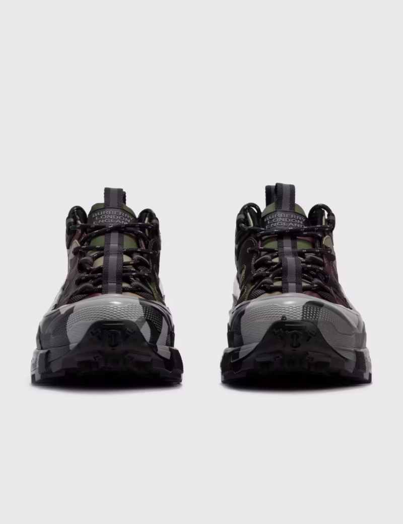 Arthur M Srtory Sneakers Signature Print - Image 7