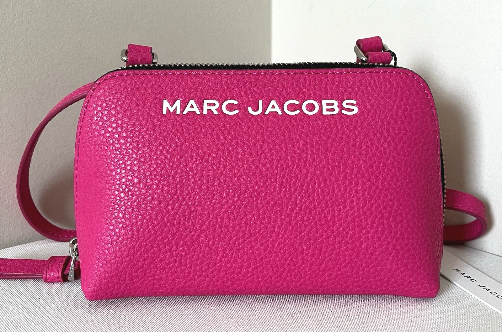 Marc Jacobs Small Crossbody Pouch Pebble Leather Hot Pink